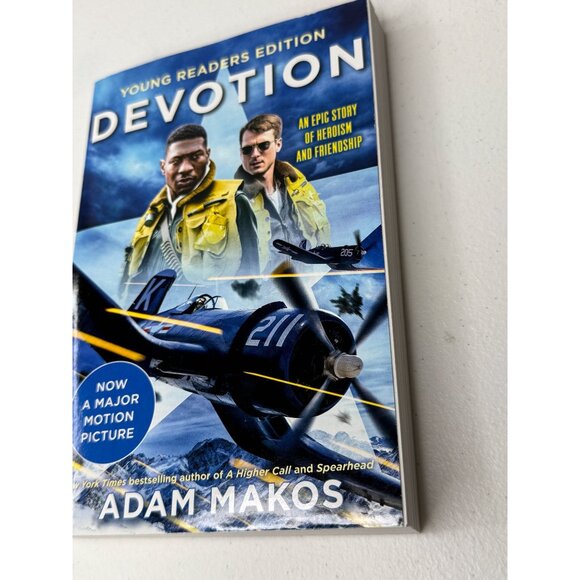 Devotion Adam Makos Book Teen Novel Historical Biography Pilots Friends Navy War - Picture 4 of 7